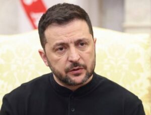 ZELENSKİY: “PAZARTESİ TRUMP İLE GÖRÜŞME YAPACAĞIM”