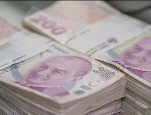 BANKALAR 90 BİN LİRAYI FAİZSİZ VERİYOR! NAKİT PARAYA SIKIŞAN VATANDAŞ AKIN ETTİ!