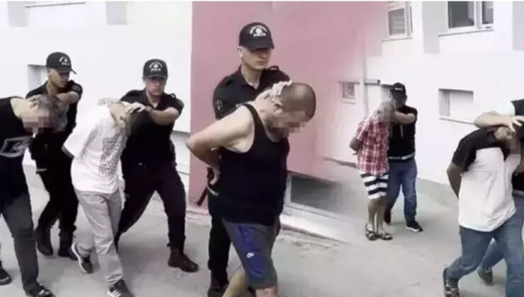 ADANA’DA TORBACILARDAN AKILALMAZ SAVUNMA: “SATICI DEĞİL, BAĞIMLIYIZ!”