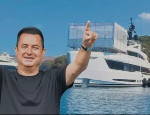 YUNAN ADASINDA SKANDAL! ACUN’A MASA AÇMAK İÇİN TÜRK MÜŞTERİ MEKANDAN KOVULDU!