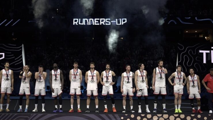 YAŞATTIĞINIZ GURUR YETER! A MİLLİ BASKETBOL TAKIMIMIZ AVRUPA İKİNCİSİ!