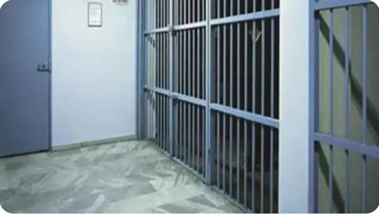 BODRUM’DA UYUŞTURUCU KOKULU HÜCREDE TUTULUYOR!